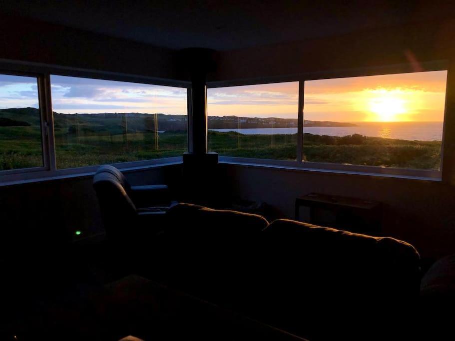 Coastal Bungalow, Sleeps 5 And Ideal For Walkers Amlwch Exterior foto